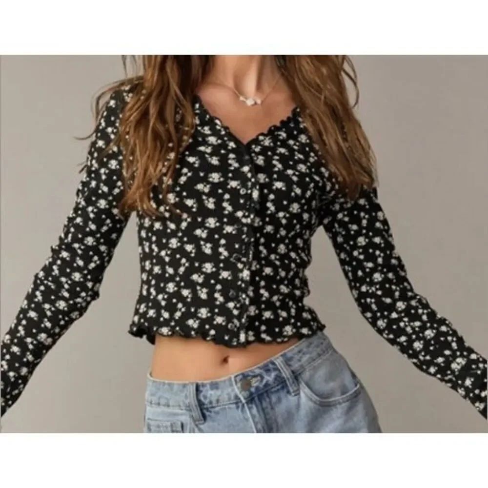 Francesca’s Floral Ribbed Button Front Top – Women’s Small Long Sleeve Stretchy